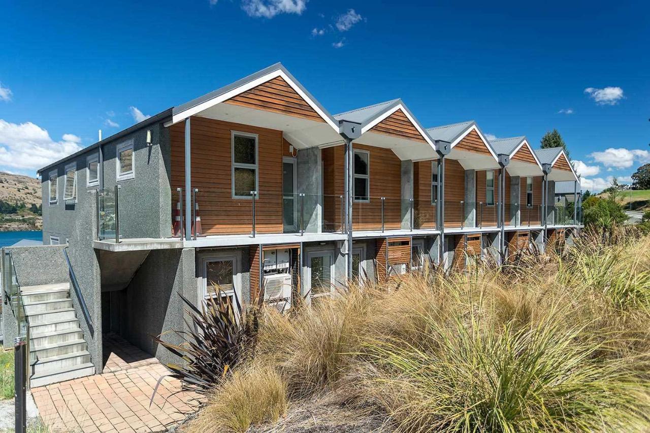 Alpine Village Views Queenstown Exterior photo
